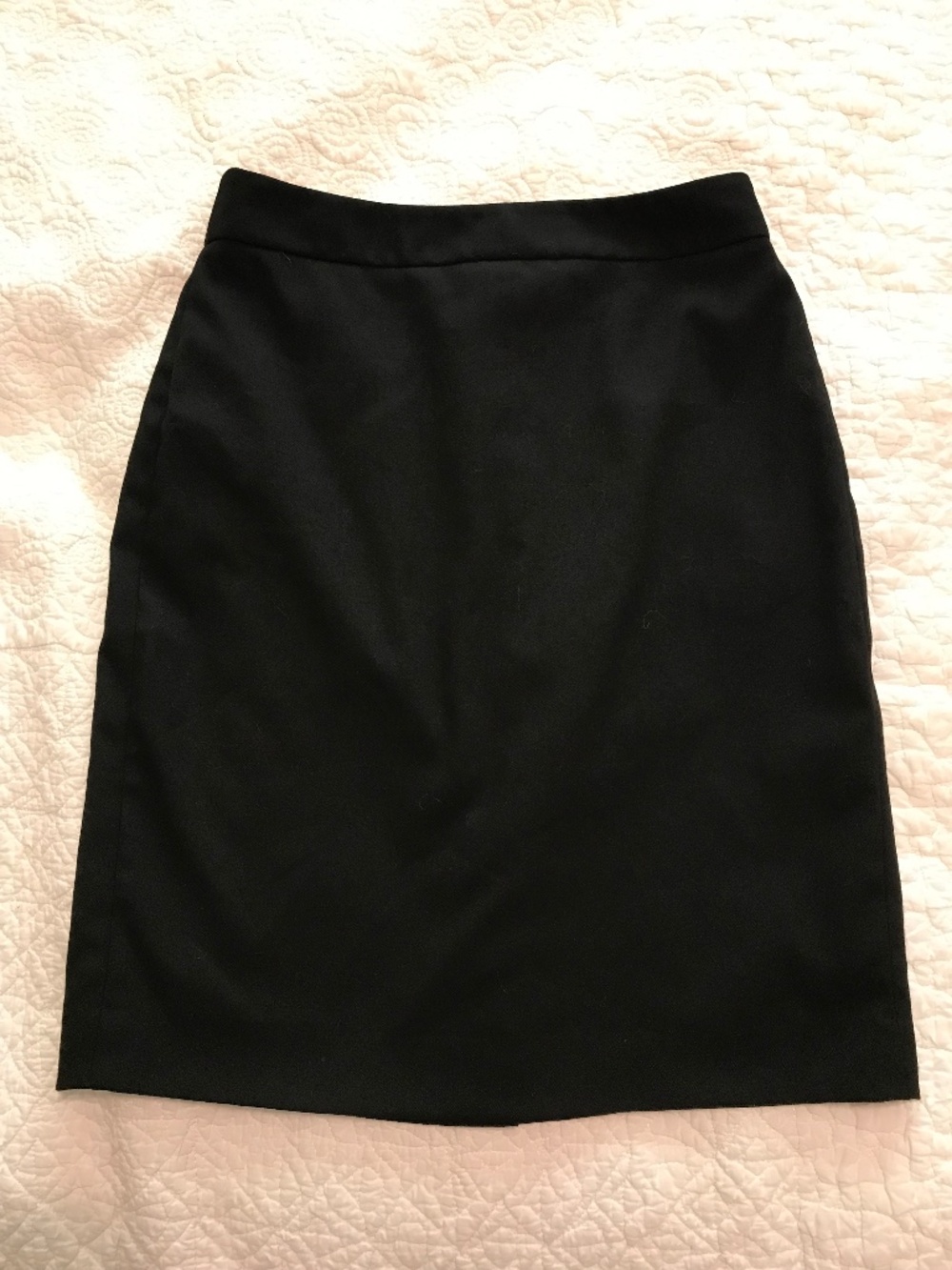 NWOT Banana Republic black fully lined midi skirt (00)